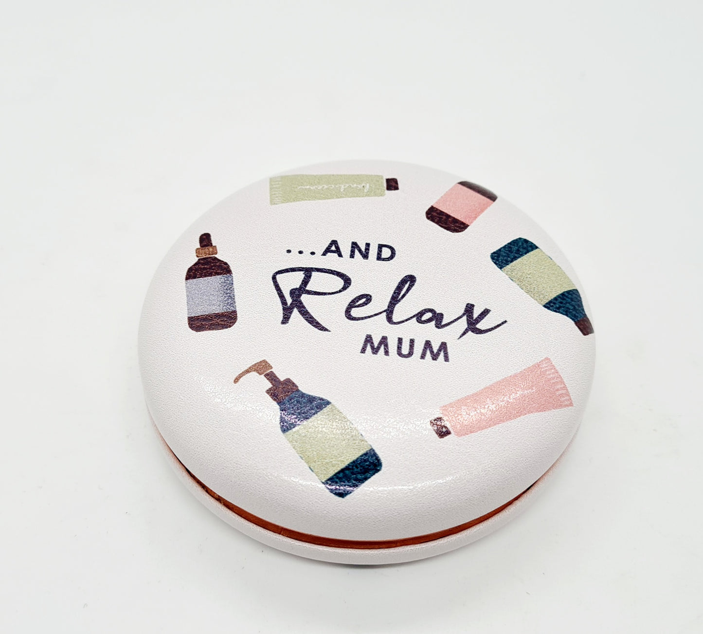 ...... and relax mum - Compact Mirror image 6
